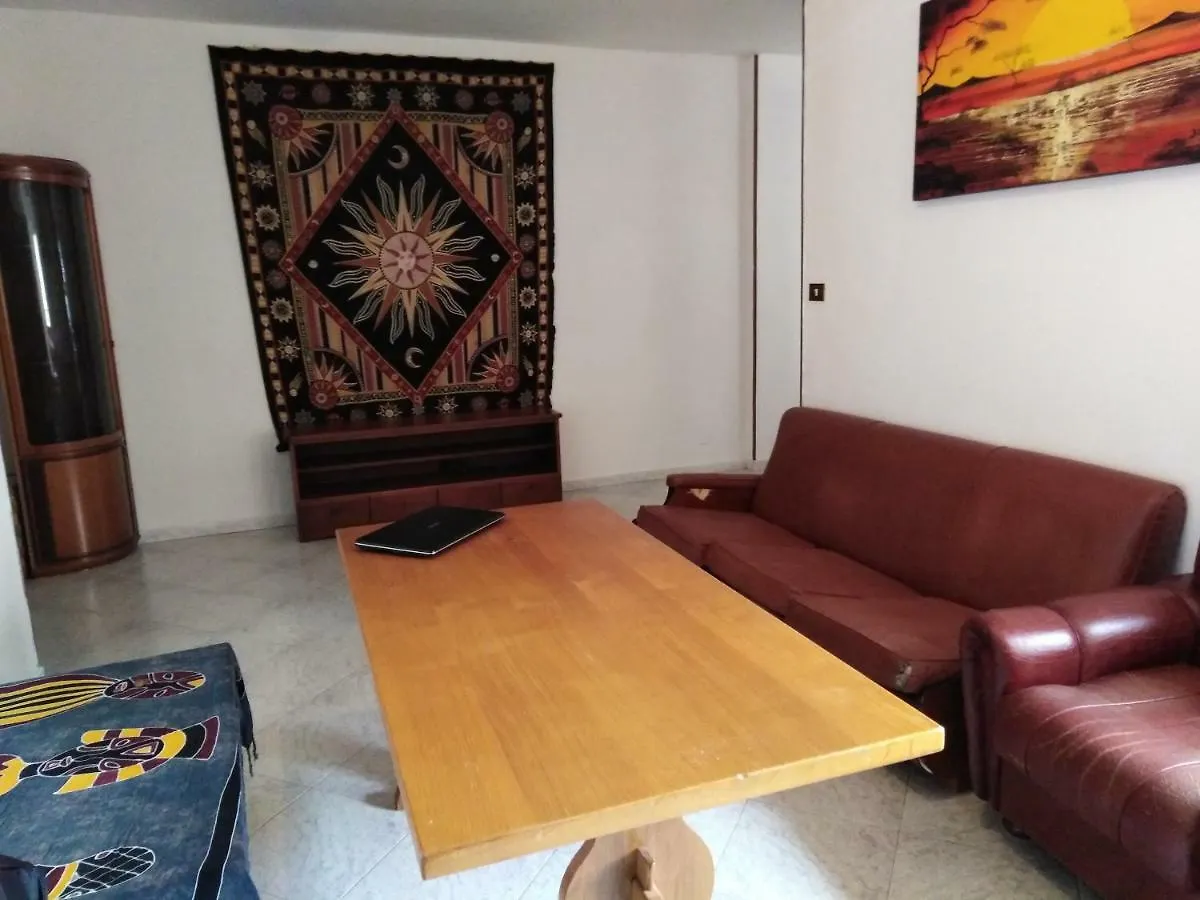 Colors House Bed and Breakfast Αλγκέρο